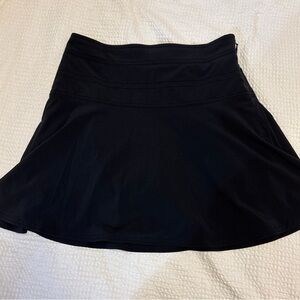 Athleta black activewear skirt